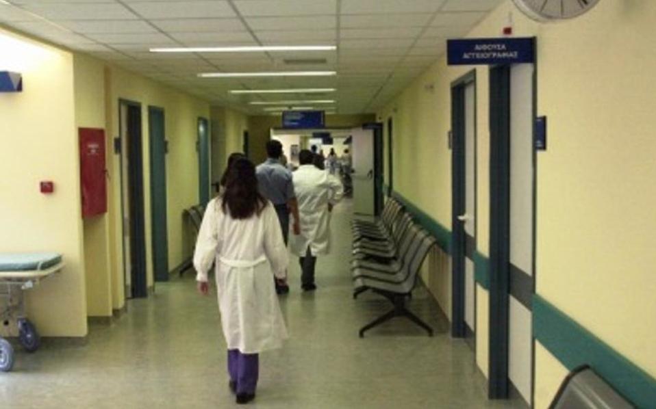 Απίστευτο περιστατικό: Ντελιβεράς πήγε καφέδες στο νοσοκομείο και έκλεψε εμβόλιο covid